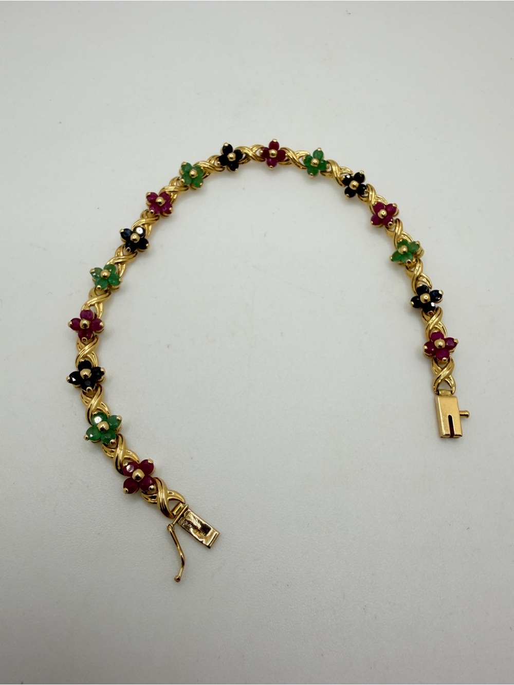 7" Vintage 4.84ctw Ruby, Sapphire, Emerald Flower Tennis Bracelet in 14kt YG! - Picture 4 of 12
